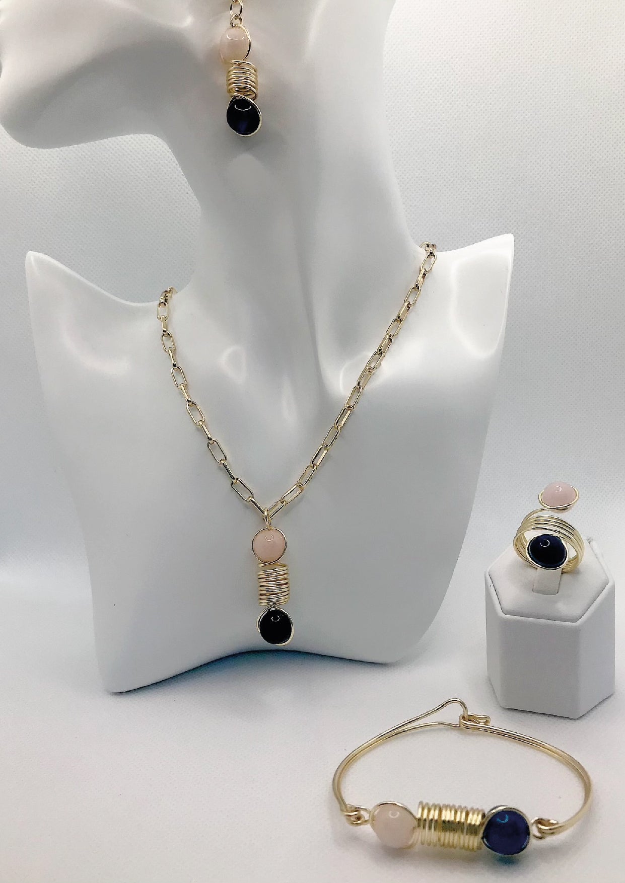 Niza Collection