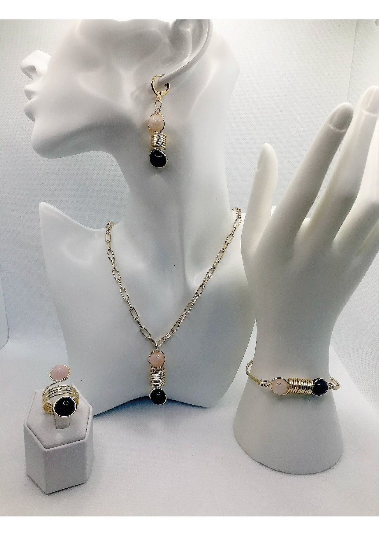 Niza Collection