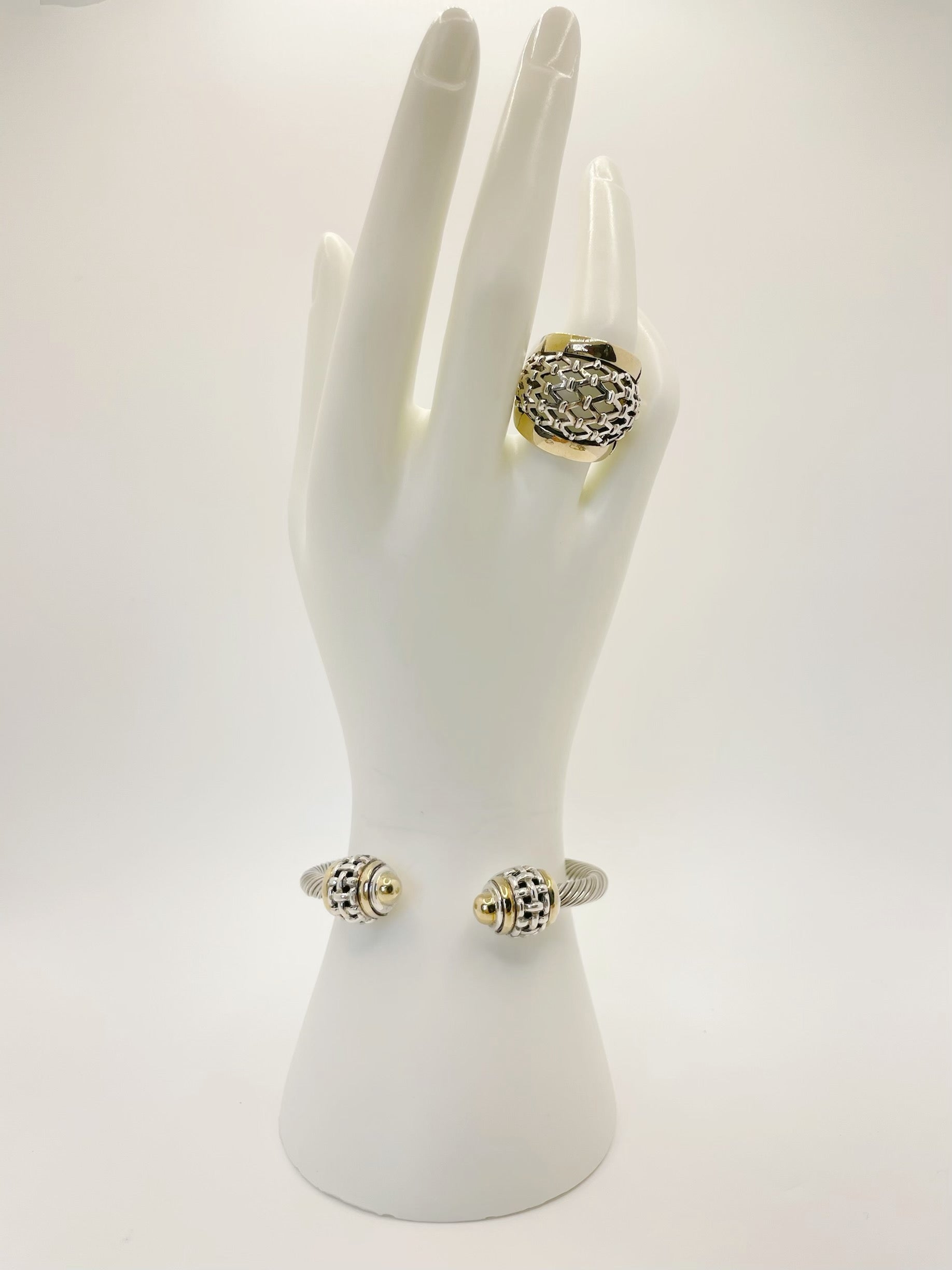 Set of 2 pc 11